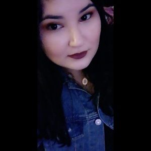 Meet your Posher, Selena